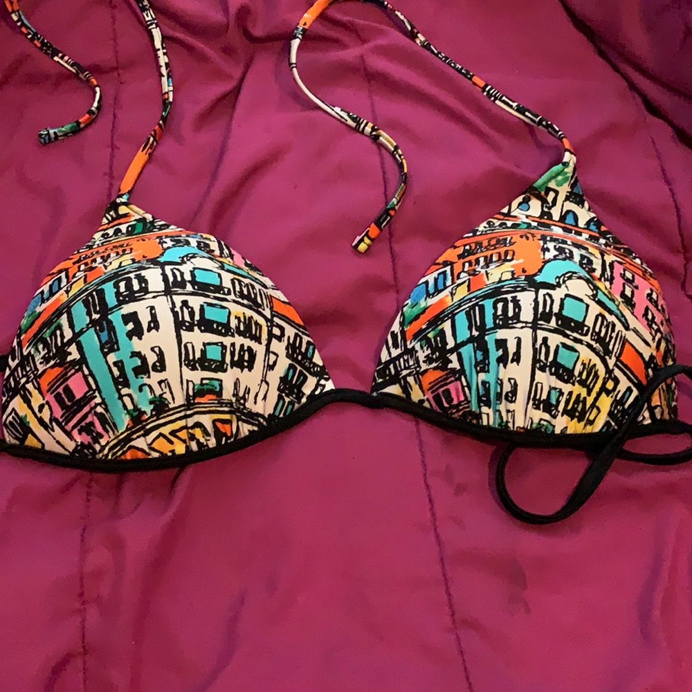 Bathing suit